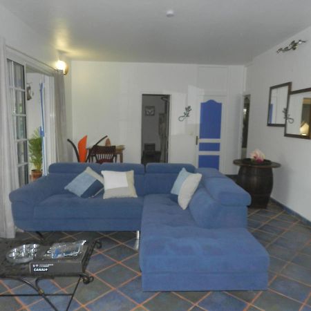 Villa Le Bord Bleu Le Moule Bagian luar foto