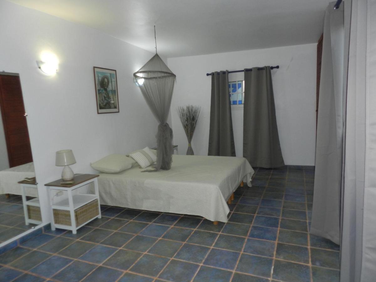 Villa Le Bord Bleu Le Moule Bagian luar foto