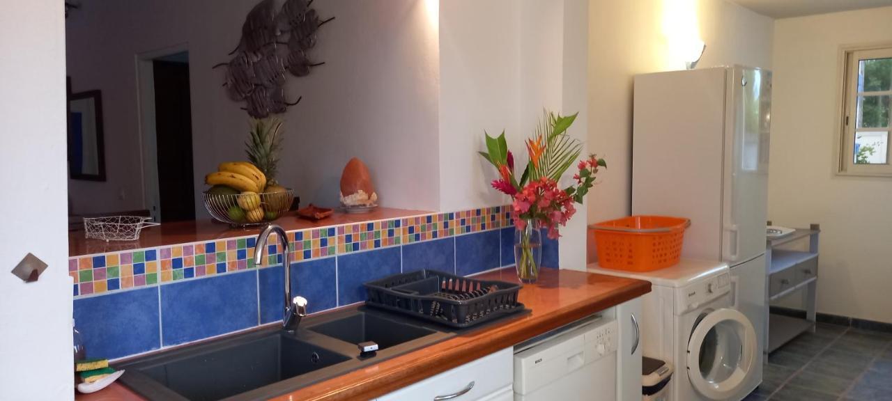 Villa Le Bord Bleu Le Moule Bagian luar foto